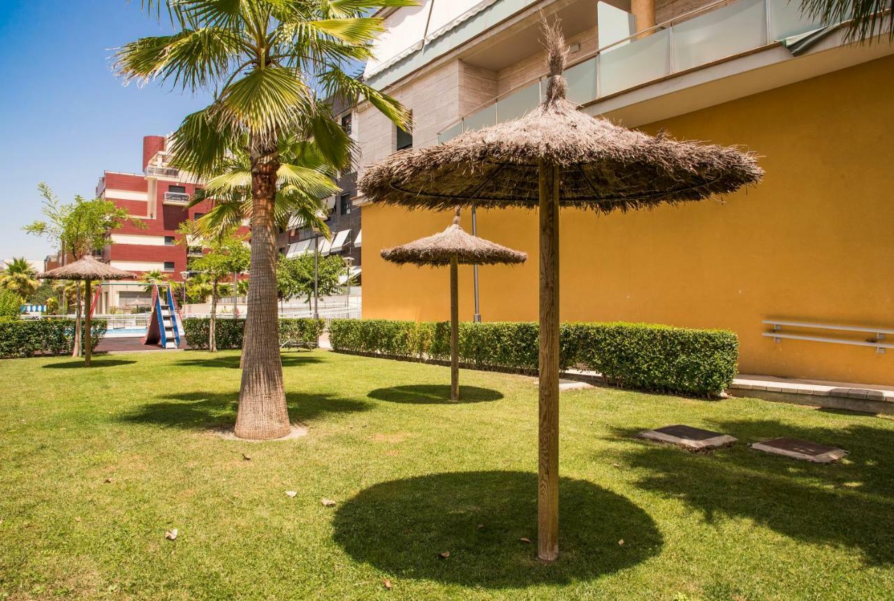 Apartament Enjoygranada Lujo Piscina Y Parking Zewnętrze zdjęcie